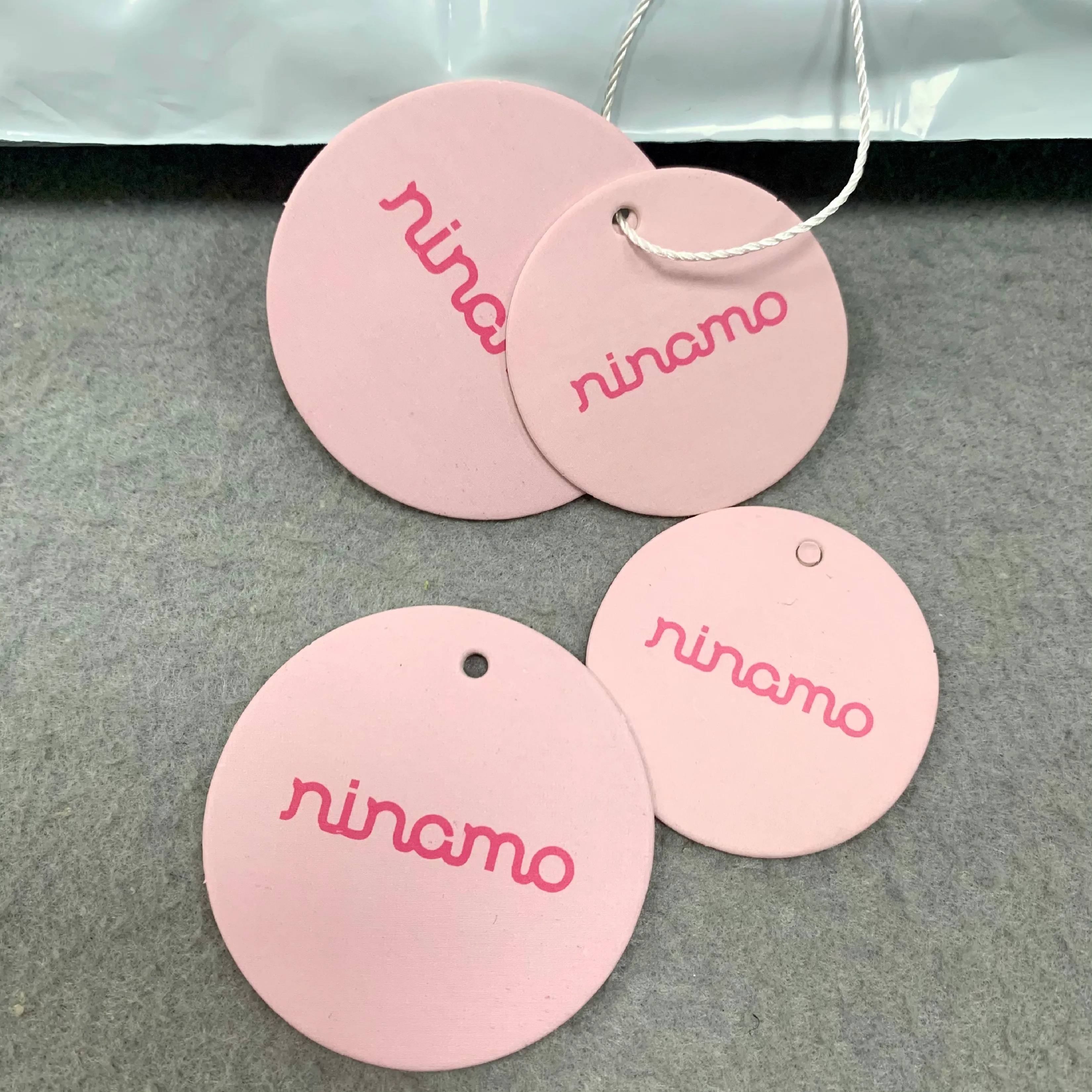 kraft paper round hang tags with string